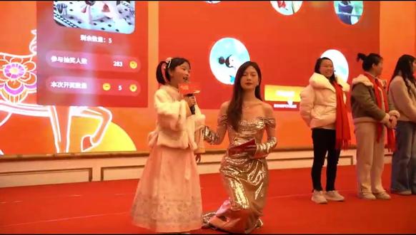 2月11日,2026捷途家宴让众多用户聚在一起,让家宴不但充满年味儿,更多了一份家庭般的温馨和快乐。
#捷伴同行家年华 #成都瑞一 #一路捷途一家人