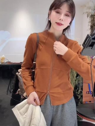 #德绒外套#秋冬穿搭新鲜感在线#秋季日常实用穿搭思路分享#秋冬都市硬核穿搭#晒晒我的秋日穿搭