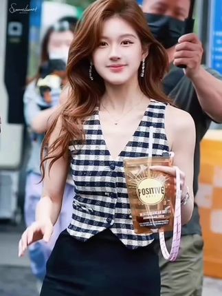 #赵露思代言 #PH地中海不苦生咖 袋装咖啡 #限定轻咖啡因 绿原酸彩虹生咖啡 #邓为同款 阿拉比卡豆速溶咖啡 可奶咖美式自律咖啡 #明星同款 他们的味道你想喝就喝