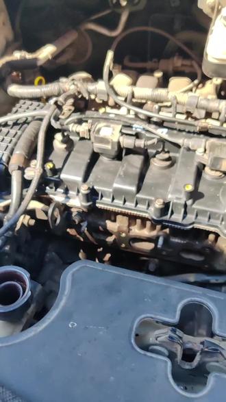 比亚迪更换气门室盖,更换水管!