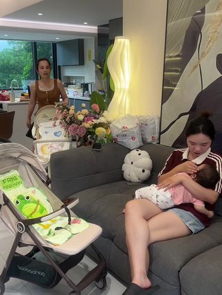 夏天越来越热,凉席没选对,孩子还热出一身痱子!还好我换了这种透气防滑的冰丝凉席#婴儿车凉席 #遛娃车凉席 #安全座椅凉席