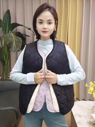 天冷了绵羊毛马甲上身保暖舒适,只要39.9元,还是五只白鹅品牌的,男女同款,质量版型很好!#绵羊毛马甲 #秋冬马甲 #保暖马甲 #男女同款 #五只白鹅马甲