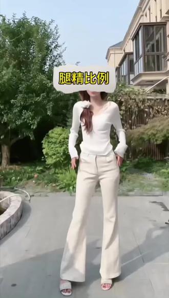 「腿精比例」带丰垮垫白色水洗牛仔裤,穿上又气质又好显瘦啊,感受吧! #尹千金 #丰胯牛仔裤 #微喇裤 #百搭神裤 #谁穿谁好看系列