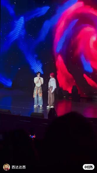 在vb洗了一会气死了,回到🍠看的同担姐妹发的这个视频 眼泪一下子就出来了#演唱会 #云旗郝熠然