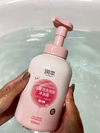 给孩子洗护用品一步到位,还得是选润本这款洗发沐浴二合一的桃叶沐露露#洗发#沐浴露 #润本#洗护二合一