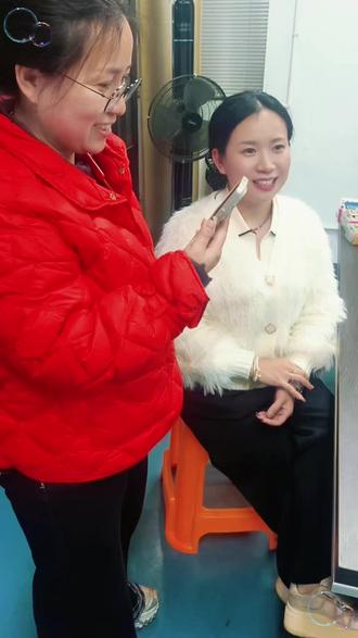 @荣耀官方旗舰店 荣耀400我朋友也能解开人脸识别,是漏洞吗