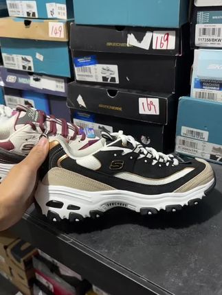 斯凯奇专柜撤柜断码鞋,一两百就能带回家#斯凯奇 #斯凯奇熊猫鞋 #专柜撤柜品牌鞋 #品牌撤柜 #女鞋