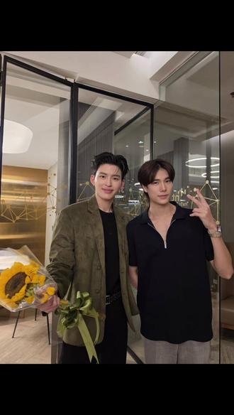 #pondphuwin #pond小面包 #陈普明 #ppw #我的cp天下第一甜
即便各自so busy support each other👍😌😌😌