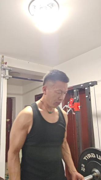 标不标准不重要贵在坚持锻炼