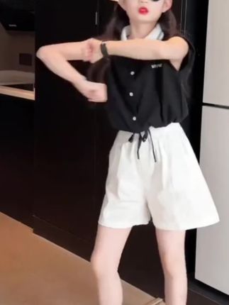 女孩儿童t恤套装2025新款女童短袖儿童夏装女大童白色短裤#女孩#儿童#短袖T恤#短裤#夏天