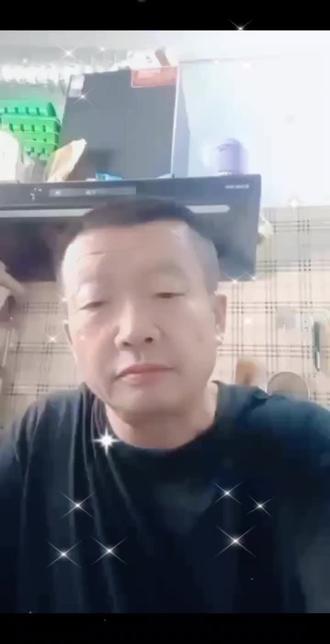 农家小院里的百岁老寿星与对联 110岁的老寿星家里,农家小院的对联写着“五谷丰登 六畜兴旺”,还藏着个有意思的民间故事呢~
#时空大讲堂#老实人说老实话传播正能量
