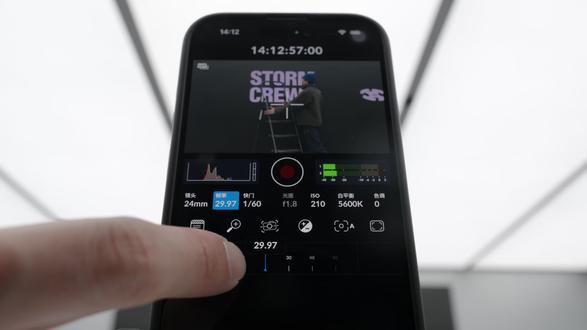 涨价前入手更划算!青青专属调色,现在购买课程带你全面提升iPhone拍摄能力!后期更新无需收费
#影视飓风 #飓风相机 #达芬奇调色