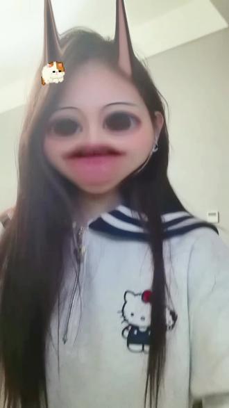 后面有美女。
#变装 #DJ版小半舞蹈挑战 #猫猫摇 #反差