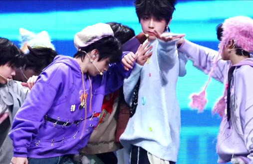 “任性的挑拨 疯狂地冒出了头”
Always Online
#王橹杰 #穆祉丞 #橹穆 #王橹杰穆祉丞 #时代峰峻