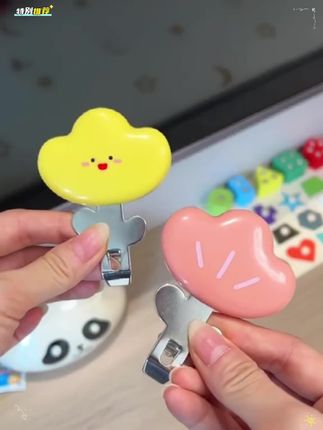 口服液、罐头等各种瓶盖都能搞定,不仅是开瓶器,也是冰箱贴,好看又实用#开瓶器 #冰箱贴 #居家好物 #罐头的正确打开方式 #开盖器