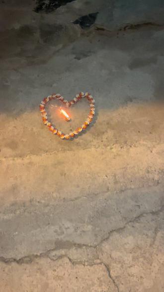 新年快乐🎆🎉
可惜一下放不完那么多🙁
#新年快乐 #烟花🎆 #彩菊烟花 #爱心 #上热门🔥小助手@DOU+上热门 @DOU+小助手 @抖音创作小助手