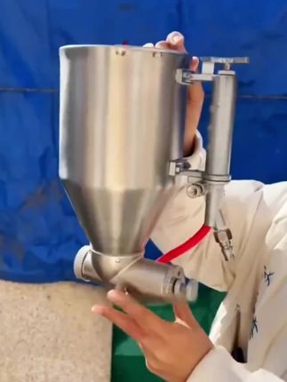 升级款气缸增压喷壶 水包砂水包水外墙喷漆真石漆硅藻泥喷枪#水包砂喷枪#水包砂喷涂 #外墙仿石漆 #省时省力 #强烈推荐