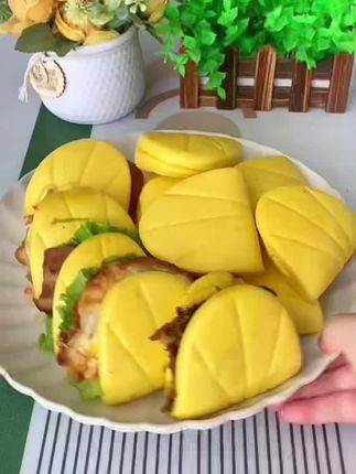 大丰斋玉米夹馍早餐半成品杂粮中式汉堡轻食速食加热即食面食#早餐 #汉堡 #半成品 #中式汉堡 #儿童早餐 @DOU+小助手 @DOU+上热门 @巨量千川