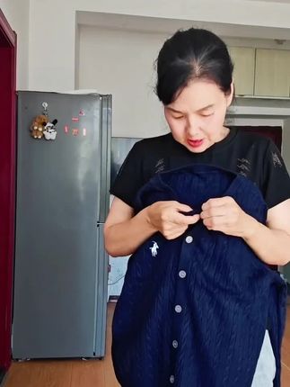 小马刺绣显瘦针织开衫外套
