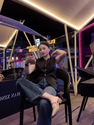 想要一双百搭又好看的半拖,就选它,实物真的很高级#半拖鞋