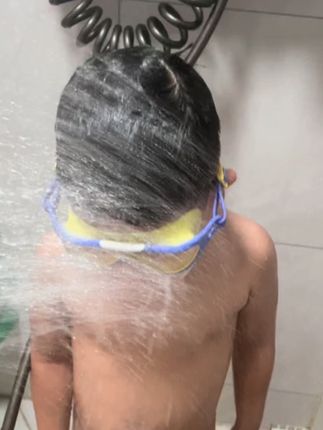 超级贴合 洗头终于不哭了哈哈#洗头神器#泳镜