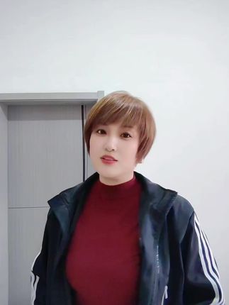 你只是轻轻爱了我一下,为何去纠结!#热点 #正能量