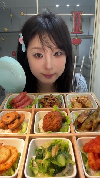 今天米饭依旧九小碗儿#米饭依旧是一小碗 #吃播 #咀嚼音 #九宫格 #美食