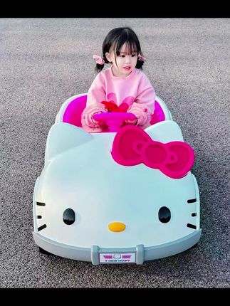 今天是尊贵的hellokitty 车主#hellokitty#也太可爱了吧 #宝宝巴士 #儿童电动车