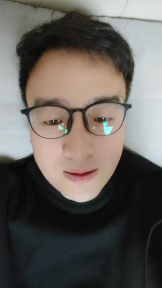 昨天开始持咒,因为发烧,无法注意力集中,今天一早起来有点精神,9.30多持咒1800遍,11点多继续,身体有一股冲劲,老是会动,下午边干活边持咒,心神开始凝聚,人开始清明,看到自己身上的受害者模式,指责者模式,拯救模式来自家庭的传承,轻轻放下,晚上回来专心诵持49分钟加上10分钟,看到过往整整不堪,看到陈婷的委屈苦难,看到我之前去世的兄弟姐妹,涕泪纵横,回向给你们,祝愿你们离苦得乐,吉祥顺遂,平安喜乐,富足圆满#憨厚青年 #金刚萨埵心咒 #记录真实生活 #抖音推广 #真