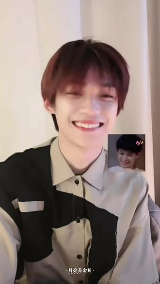 我现在完全是慈母的微笑