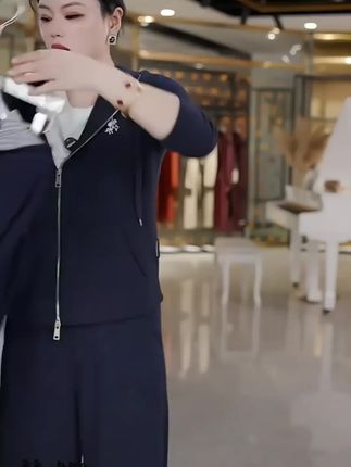 A039运动休闲套装女2025秋季新款连帽格子卫衣+阔腿裤两件套#简约穿搭 #百搭神裤 #时尚两件套 #减龄穿搭 #运动套装
