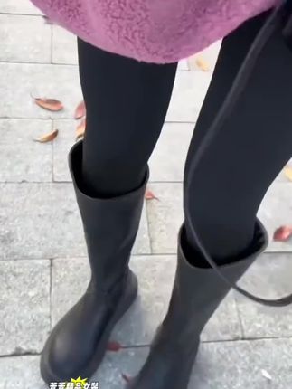 #显高显瘦显腿长 #鲨鱼裤#保暖又好看 #显瘦穿搭 #谁穿谁好看