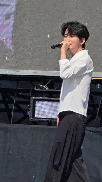 又一次见队长,已经期待下次了 可以发一下你的高清照片么#舞台就是他的主场 #队长 #太湖湾 #常州 #音乐节