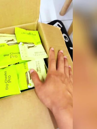 学生党、上班族手里预算不多的养猫人看过来了,这款均价二十左右的冻干猫粮,你值得拥有。#冻干夹心猫粮 #高蛋白猫粮 #猫咪 #猫粮推荐