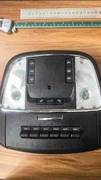 Jeep大切诺基改装六路飞机开关教程
#大切诺基 #大切诺基srt #大切诺基改装 #大切诺基射灯 #大切诺基赛道鹰