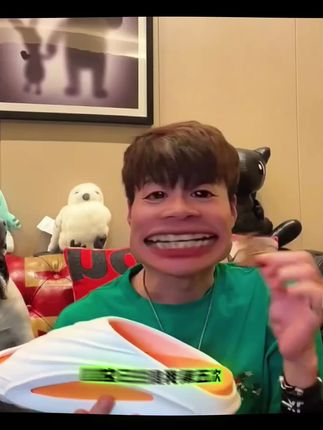 这个亚束拖鞋太神了,户外露营外星人拖鞋,穿上就可以出门!非常方便#拖鞋 #穿搭 #露营 #0元北京到新疆