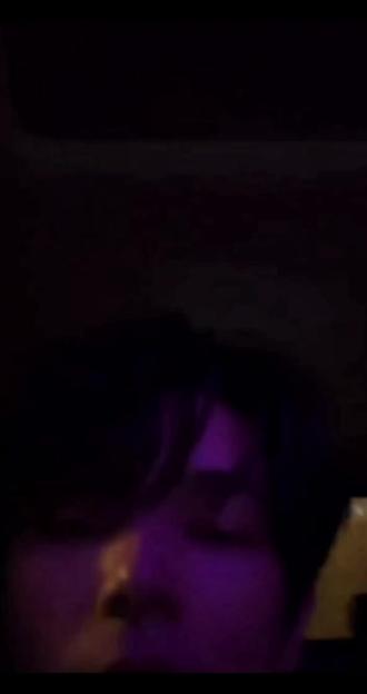 别吵了,是我先主动牵的手🙋♀️ 一上车何伟就完全放开了,小情侣拌👄,笑到不行哈哈哈
#希朝