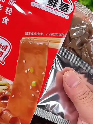 这个荞麦凉皮 软嫩Q弹,真的超好吃~关键不用泡也不用煮打开拌一下就可以吃真的太方便了#荞麦凉皮 #妈呀太香了 #开袋即食#好吃到停不下来#无限回购的宝藏单品