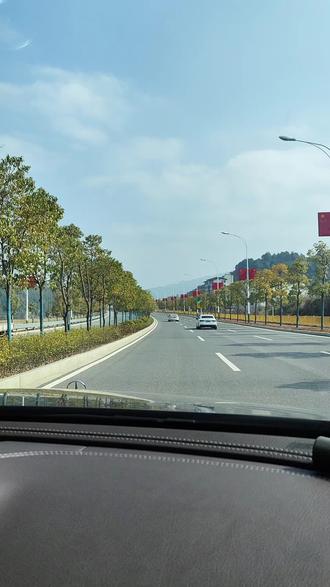 马年上车摇|来喽来喽,马妍一起上车咯,来财,来财……#爆款模板#谁拍谁火