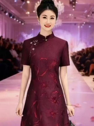 #喜婆婆喜妈妈婚宴装#时尚妈妈装#高贵优雅#洋气减龄#穿出自己的风格@抖加🔥上热门🔥dou+🔥热点宝