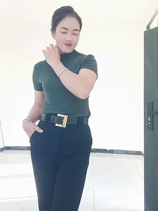 余生很短,一定要去爱一个“一见你”就笑,“一见”你就笑的人。