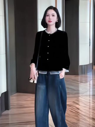 #解锁新中式琥珀流光红毯 法式假两件衬衫2025年秋季新款百搭休闲显瘦设计感时尚丝绒上衣#时尚气质穿搭 #法式穿搭 #丝绒上衣穿搭 #通勤搭配
