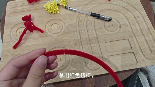 腊梅简易教程,没有热熔胶也能做哦~#手工diy制作 #扭扭棒的100种玩法 #腊梅飘香 #扭扭棒花束 #扭扭棒教程