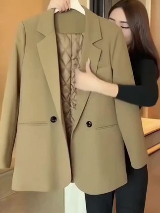 #西装外套 黑色西装外套来咯!设计感小众西服,时尚洋气又百搭#春秋穿搭#西装外套 #时尚洋气显气质#谁穿谁好看