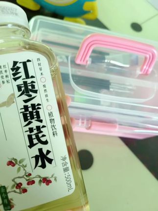 炎炎夏日注意防暑,记得多喝水,推荐这款我在喝的植物养生水,配料表很干净,淡淡的植物清香,清爽好喝#喝出好气色
