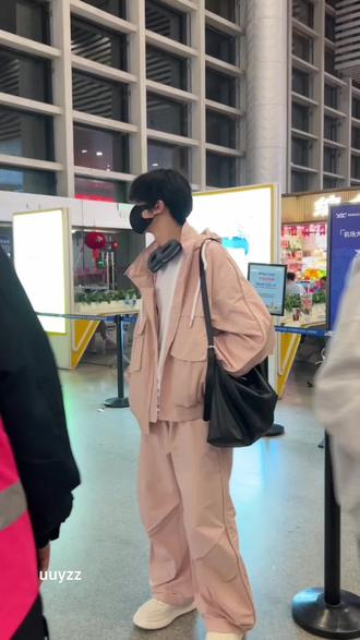 张奕然2.22版纳出发#张奕然