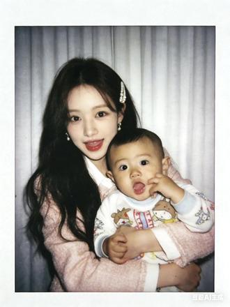 你小时候我抱过你,知道吗?抱男朋友小时候的教程与指令来了#豆包ai#豆包P图已经nextlevel了#男朋友小时候 #p图教程 #旧照片 宝子们反图哟