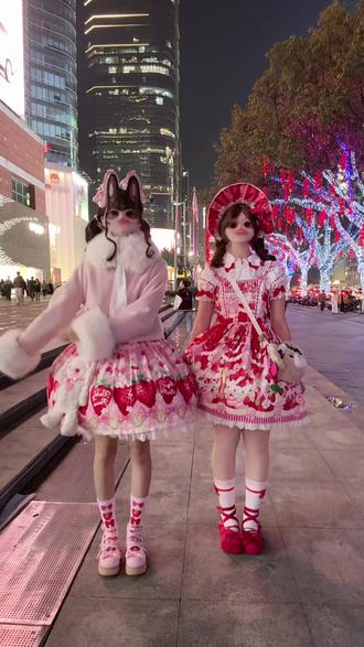 快来跟闺蜜跳这个雷霆舞蹈
#双人舞 #闺蜜#Lolita