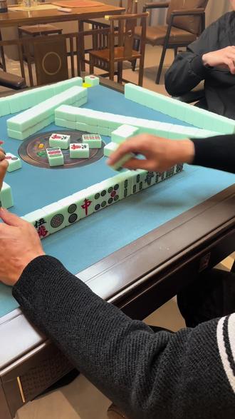 大哥使用魔法成功🤣 #西乡麻将搭子 #散客拼桌