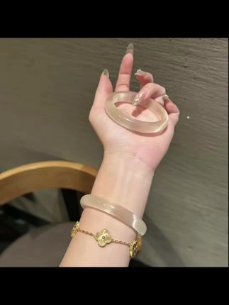 #仙女必备 #贵气手镯 #首饰分享 #好东西一起分享 #性价比超高